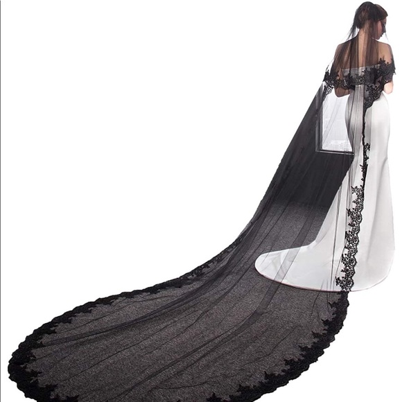 Accessories - Brand new Black Veil